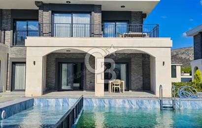 KUŞADASI KUŞTUR MAH. GENİŞ BAHÇE PAYI OLAN EŞYALI 1+1 RESİDENCE 