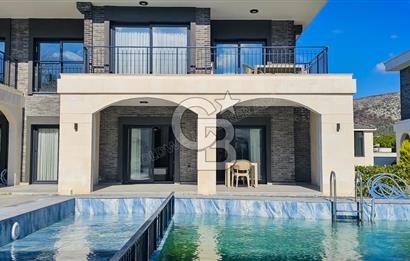 KUŞADASI KUŞTUR MAH. GENİŞ BAHÇE PAYI OLAN EŞYALI 1+1 RESİDENCE 