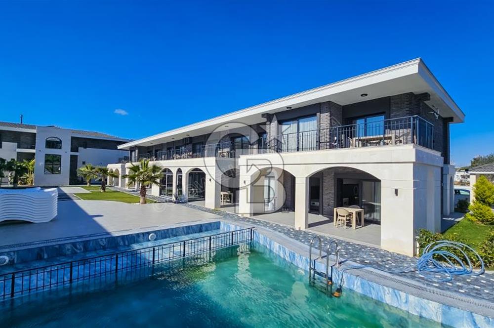 KUŞADASI KUŞTUR MAH. GENİŞ BAHÇE PAYI OLAN EŞYALI 1+1 RESİDENCE 