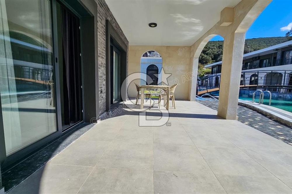 KUŞADASI KUŞTUR MAH. GENİŞ BAHÇE PAYI OLAN EŞYALI 1+1 RESİDENCE 