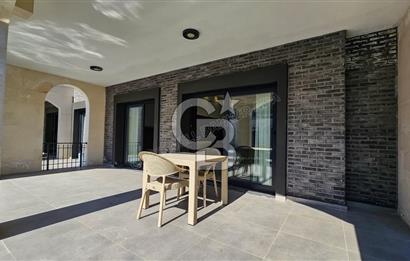 KUŞADASI KUŞTUR MAH. GENİŞ BAHÇE PAYI OLAN EŞYALI 1+1 RESİDENCE 