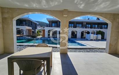 KUŞADASI KUŞTUR MAH. GENİŞ BAHÇE PAYI OLAN EŞYALI 1+1 RESİDENCE 