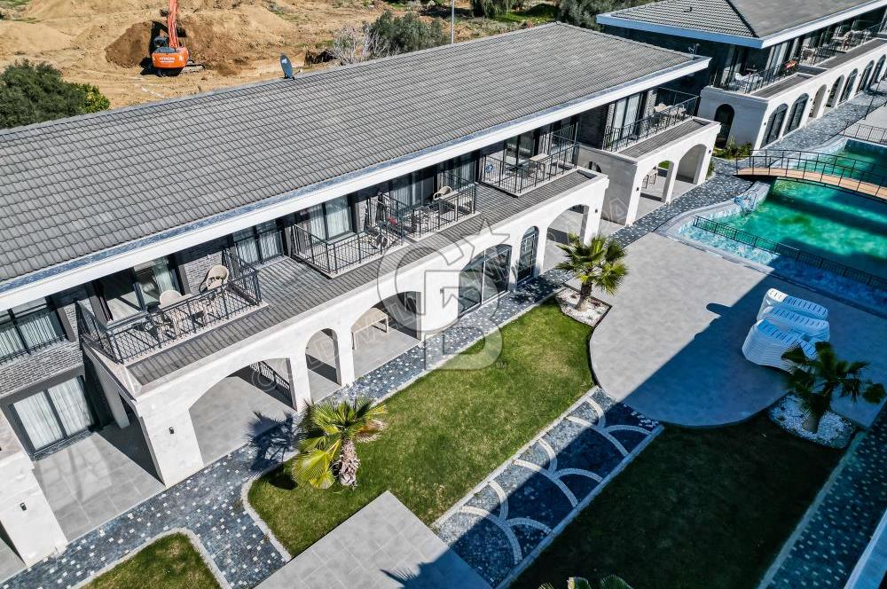 KUŞADASI KUŞTUR MAH. GENİŞ BAHÇE PAYI OLAN EŞYALI 1+1 RESİDENCE 