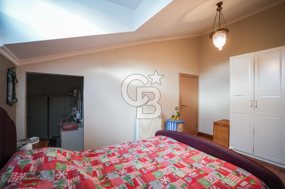 ÇEKMEKÖY MİRA BEŞYILDIZ SİTESİNDE SATILIK 4+1 ÇATI DUBLEKS