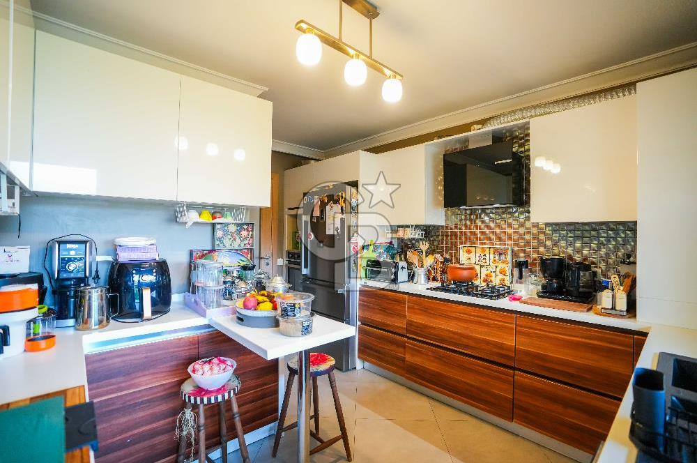 ÇEKMEKÖY MİRA BEŞYILDIZ SİTESİNDE SATILIK 4+1 ÇATI DUBLEKS