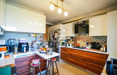 ÇEKMEKÖY MİRA BEŞYILDIZ SİTESİNDE SATILIK 4+1 ÇATI DUBLEKS