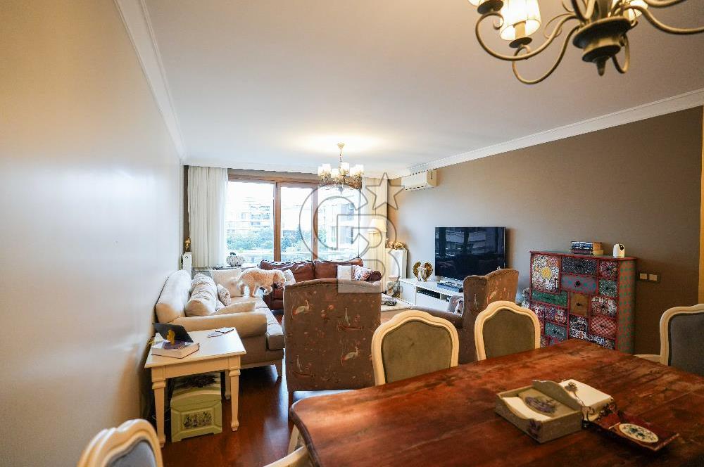 ÇEKMEKÖY MİRA BEŞYILDIZ SİTESİNDE SATILIK 4+1 ÇATI DUBLEKS