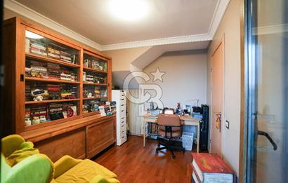 ÇEKMEKÖY MİRA BEŞYILDIZ SİTESİNDE SATILIK 4+1 ÇATI DUBLEKS