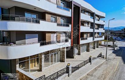 KUŞADASI DEĞİRMENDERE'DE KURUMSALA KİRALIK DÜKKAN