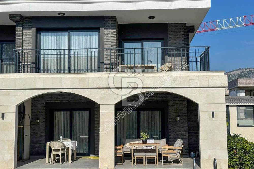 KUŞADASI KUŞTUR MAH. HAVUZ MANZARALI 2+1 LÜKS RESİDENCE 