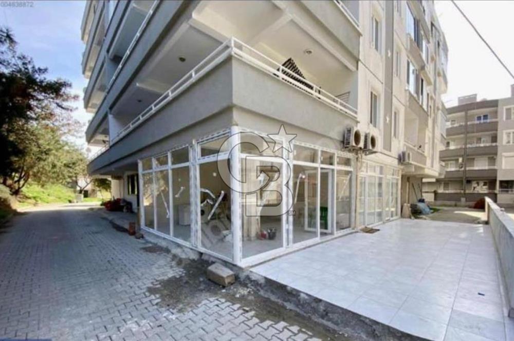 Ayvalık Sarımsaklı'da Merkezi Konumda Satılık Dükkan