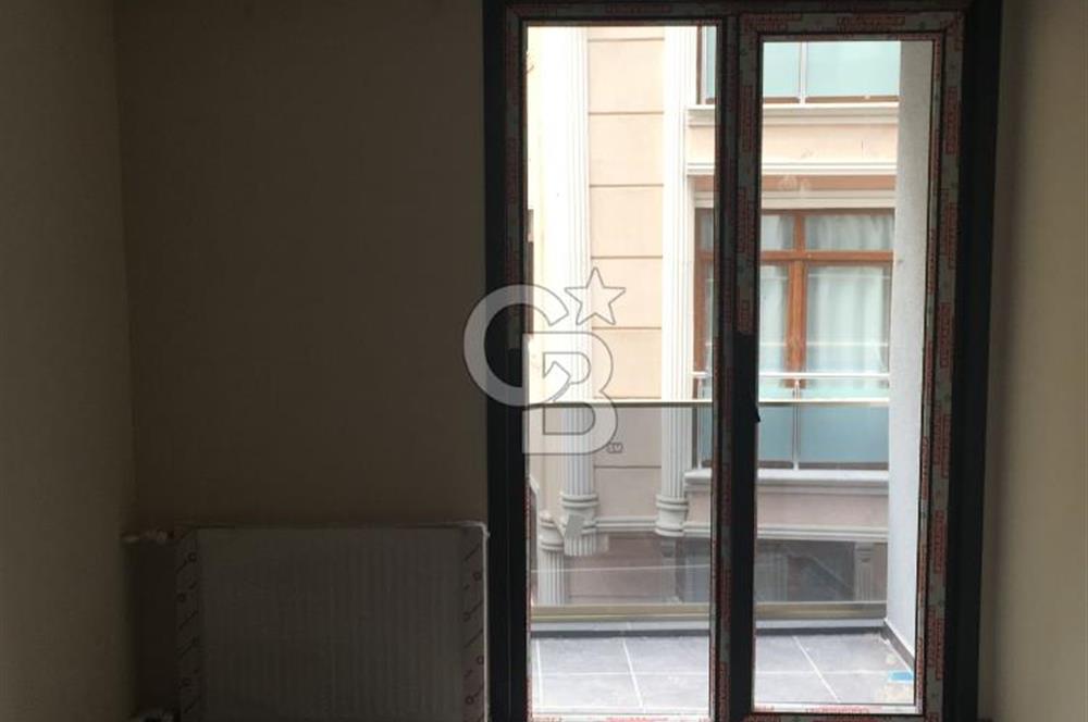 4. Leventte Metroya Yakın, Güvenlikli Satılık 1+1 Stüdyo Daire