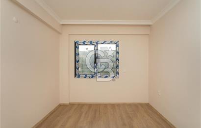 Yenifoça Site İçerisinde Satılık 2+1 Ara Kat Daire