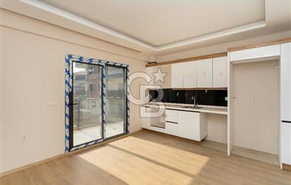 Yenifoça Site İçerisinde Satılık 2+1 Ara Kat Daire