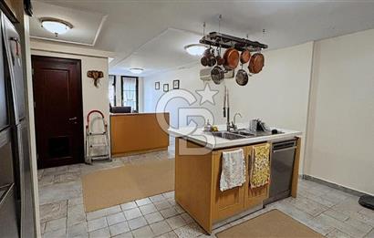 DRAGOS'TA DENİZ MANZARALI 500 M2 HAVUZLU , BAHÇELİ VİLLA 8+2