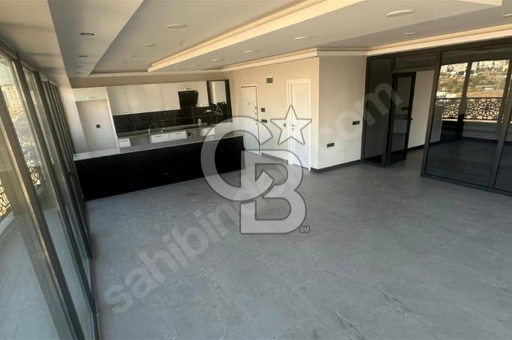 COLDWELL BANKER WEST'TEN ALC PLAZADA SIFIR 1+1 108m² HAZIR OFİS