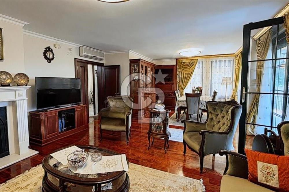 DRAGOS'TA DENİZ MANZARALI 500 M2 HAVUZLU , BAHÇELİ VİLLA 8+2