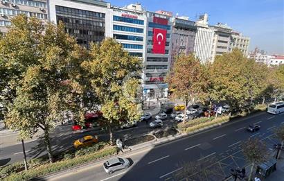 KIZILAY ATATÜRK BLV. ÜZERİ ULAŞIMI KOLAY PRESTİJLİ KİRALIK 1+1