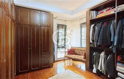 DRAGOS'TA DENİZ MANZARALI 500 M2 HAVUZLU , BAHÇELİ VİLLA 8+2