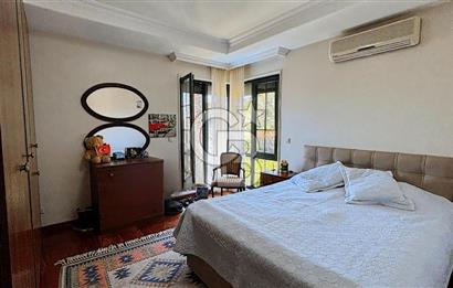 DRAGOS'TA DENİZ MANZARALI 500 M2 HAVUZLU , BAHÇELİ VİLLA 8+2