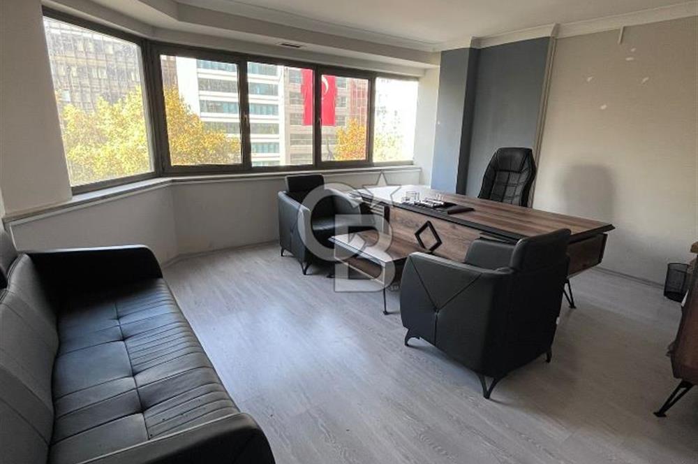 KIZILAY ATATÜRK BLV. ÜZERİ ULAŞIMI KOLAY PRESTİJLİ KİRALIK 1+1