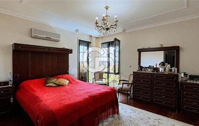 DRAGOS'TA DENİZ MANZARALI 500 M2 HAVUZLU , BAHÇELİ VİLLA 8+2