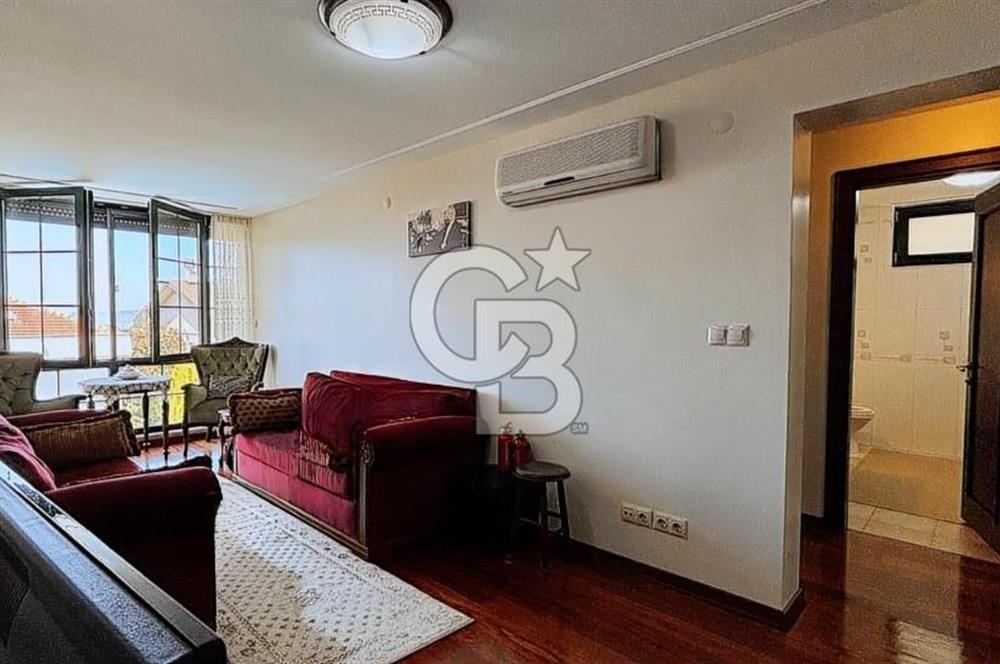 DRAGOS'TA DENİZ MANZARALI 500 M2 HAVUZLU , BAHÇELİ VİLLA 8+2