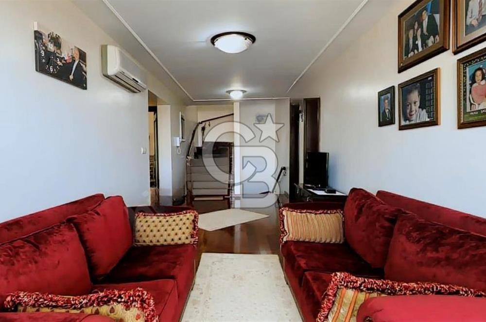 DRAGOS'TA DENİZ MANZARALI 500 M2 HAVUZLU , BAHÇELİ VİLLA 8+2