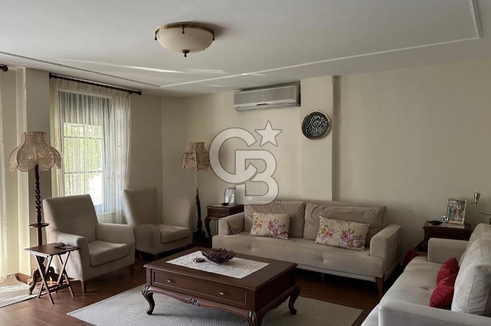 DRAGOS'TA DENİZ MANZARALI 500 M2 HAVUZLU , BAHÇELİ VİLLA 8+2