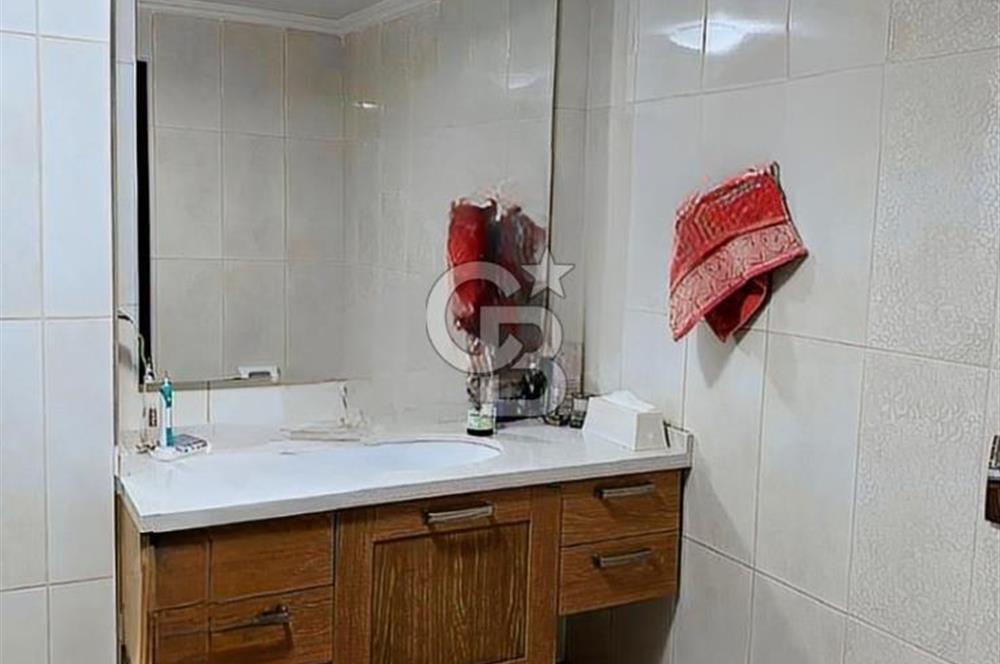 DRAGOS'TA DENİZ MANZARALI 500 M2 HAVUZLU , BAHÇELİ VİLLA 8+2