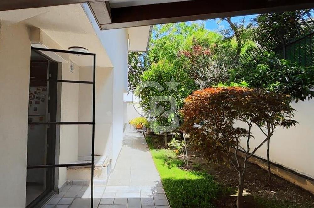 DRAGOS'TA DENİZ MANZARALI 500 M2 HAVUZLU , BAHÇELİ VİLLA 8+2