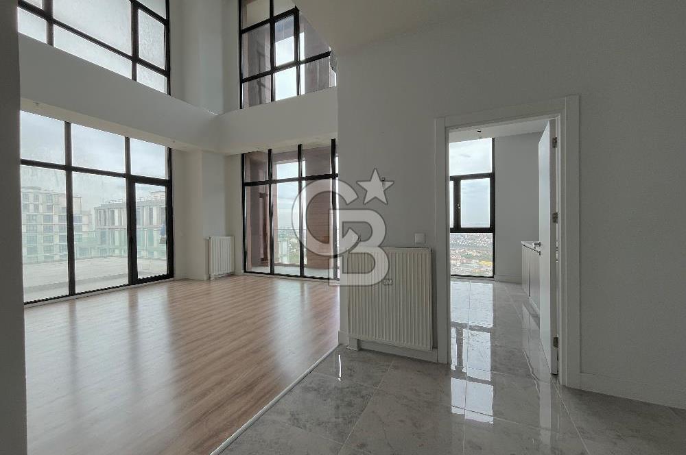 BAHÇEŞEHİR AKZİRVE STRADA 4+1 TERASLI LOFT DUBLEKS DAİRE