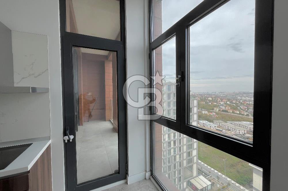 BAHÇEŞEHİR AKZİRVE STRADA 4+1 TERASLI LOFT DUBLEKS DAİRE