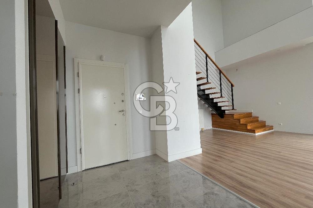 BAHÇEŞEHİR AKZİRVE STRADA 4+1 TERASLI LOFT DUBLEKS DAİRE