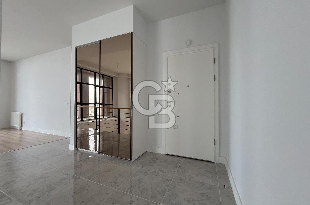 BAHÇEŞEHİR AKZİRVE STRADA 4+1 TERASLI LOFT DUBLEKS DAİRE