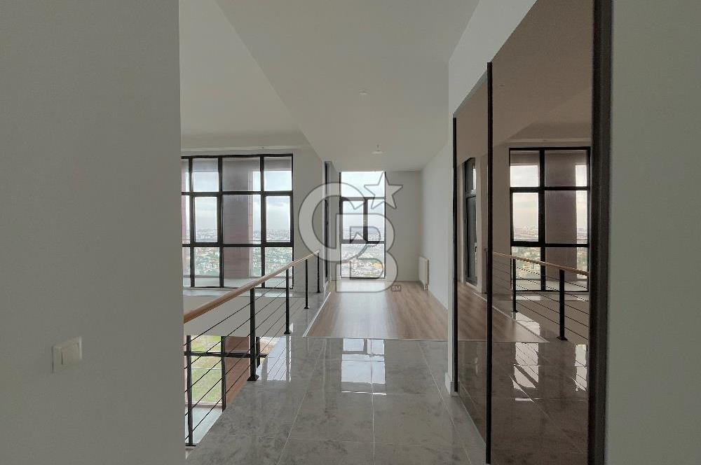 BAHÇEŞEHİR AKZİRVE STRADA 4+1 TERASLI LOFT DUBLEKS DAİRE