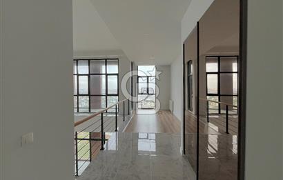 BAHÇEŞEHİR AKZİRVE STRADA 4+1 TERASLI LOFT DUBLEKS DAİRE