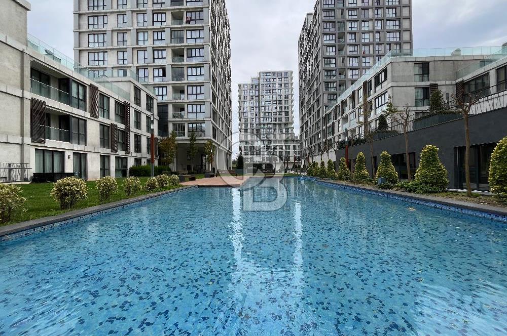 BAHÇEŞEHİR AKZİRVE STRADA 4+1 TERASLI LOFT DUBLEKS DAİRE