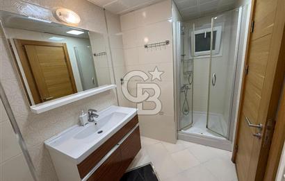 Bayraklı Körfez Mahallesi Güvenlikli Sitede Kiralık 4+1 Daire