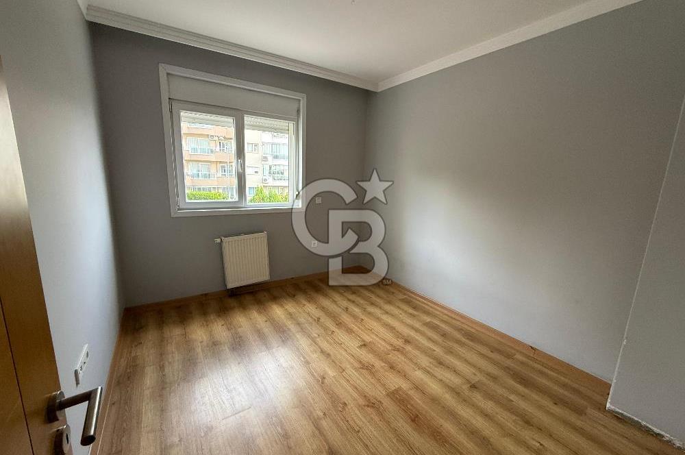 Bayraklı Körfez Mahallesi Güvenlikli Sitede Kiralık 4+1 Daire