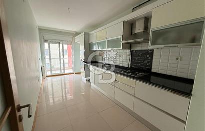 Bayraklı Körfez Mahallesi Güvenlikli Sitede Kiralık 4+1 Daire