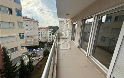 Bayraklı Körfez Mahallesi Güvenlikli Sitede Kiralık 4+1 Daire