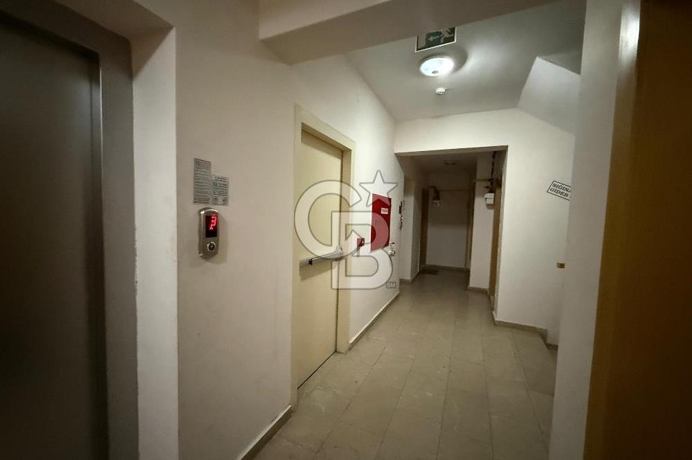 Bayraklı Körfez Mahallesi Güvenlikli Sitede Kiralık 4+1 Daire