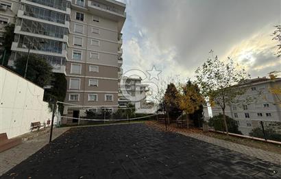 Bayraklı Körfez Mahallesi Güvenlikli Sitede Kiralık 4+1 Daire