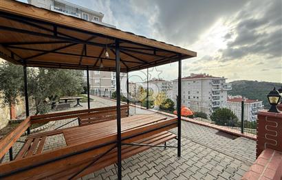 Bayraklı Körfez Mahallesi Güvenlikli Sitede Kiralık 4+1 Daire