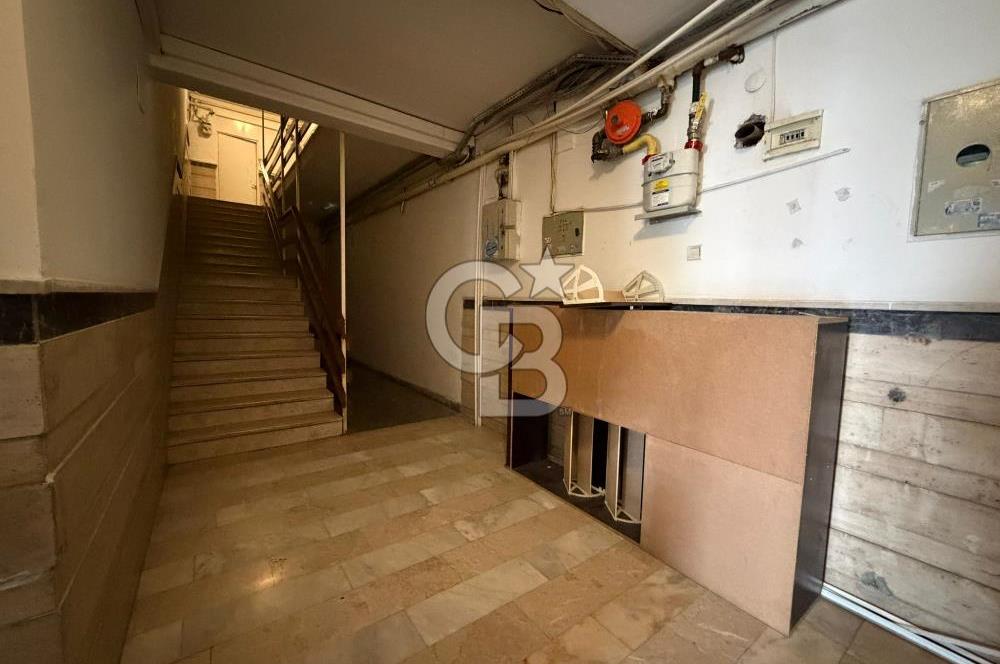 YUKARI BAHÇELİEVLER MAH. 7. CADDE ÜZERİ SATILIK 3+1 DAİRE