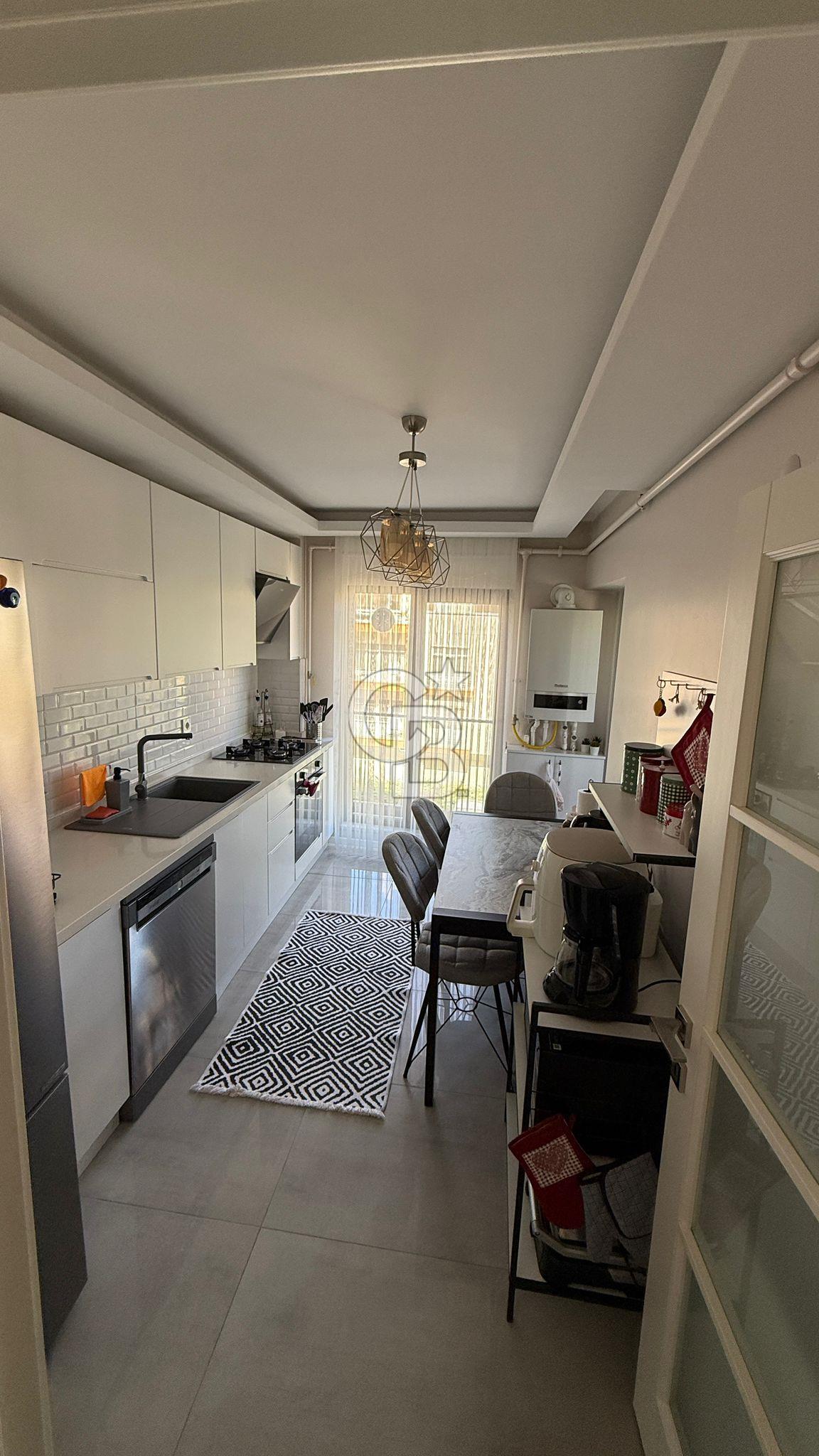 CBELİTTEN BAHÇELİEVLERDE 3+1 ÖNÜ AÇIK KATTA ,ASANSÖRLÜ OTOPARKLI