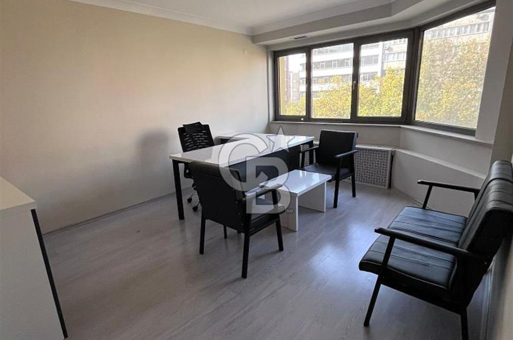 KIZILAY ATATÜRK BLV. ÜZERİ ULAŞIMI KOLAY PRESTİJLİ KİRALIK 1+1