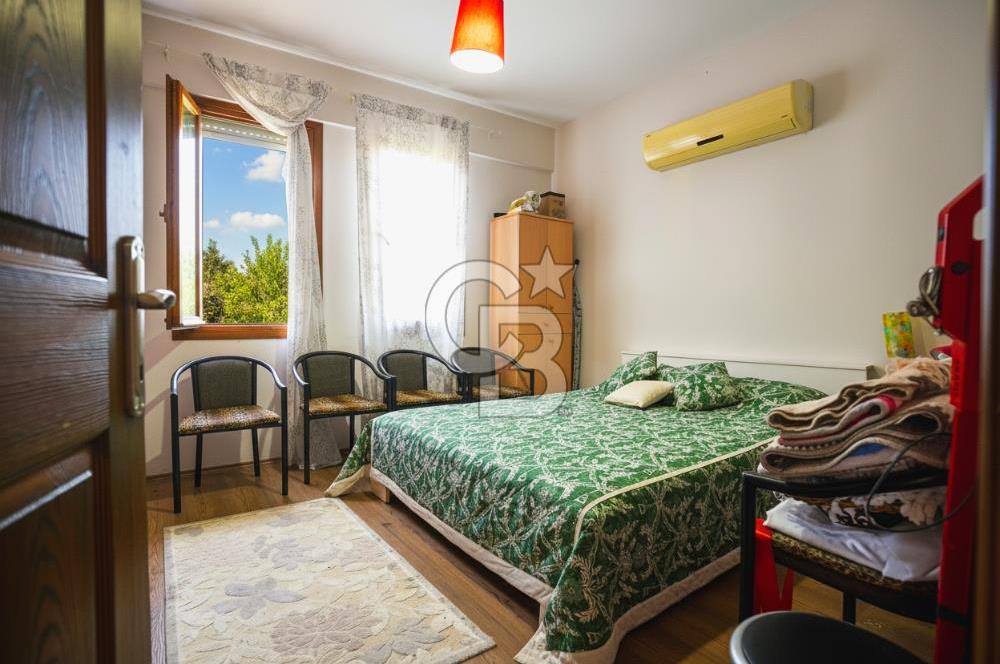 İzmir Tire Anayolu kenarında Satılık 40.000 m² Müştemilatlı Tarla