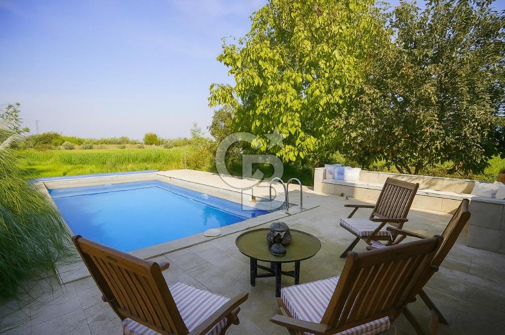 İzmir Tire Anayolu kenarında Satılık 40.000 m² Müştemilatlı Tarla